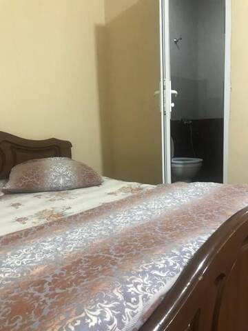 Фото номера Большой двухместный номер с 1 кроватью Отель Ralina Restaurant and Hotel г. Село Арарат 18